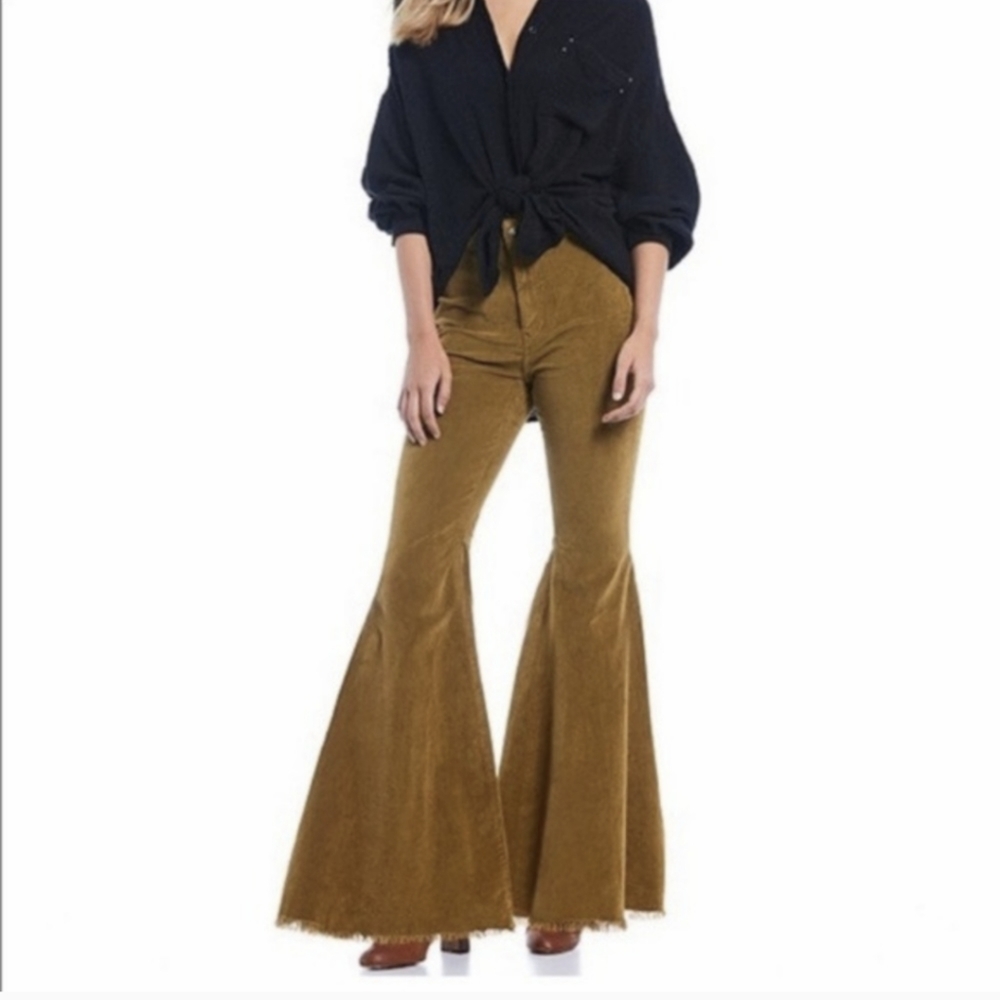 LAST CHANCE ~ Free People Just Float On Cord Flares